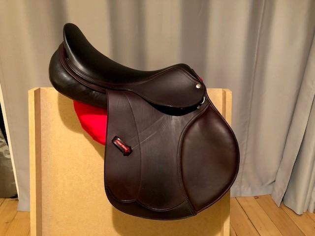 Selle Peter Menet (Amerigo) 17'5 - NEUVE