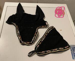 bonnet cheval noir