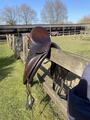 Selle de dressage butet