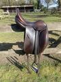 Selle de dressage butet