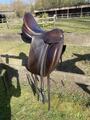 Selle de dressage butet