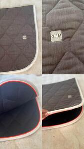 tapis gem gris