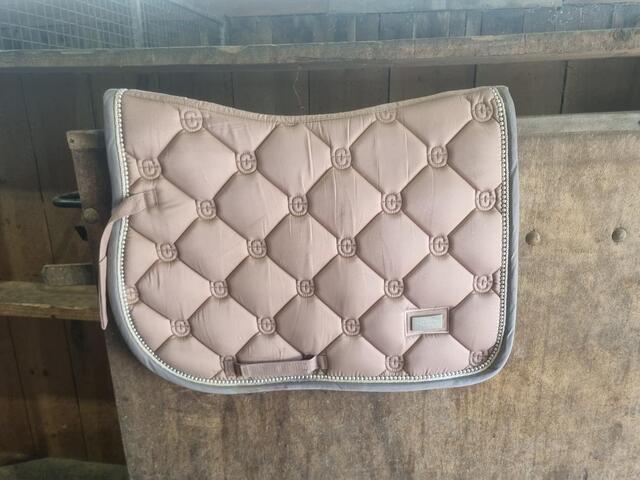 Tapis bandes bonnet Equestrian Stockholm