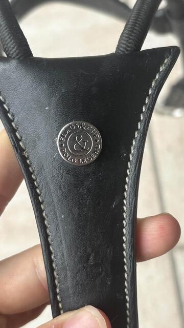 Martingale élastique noire