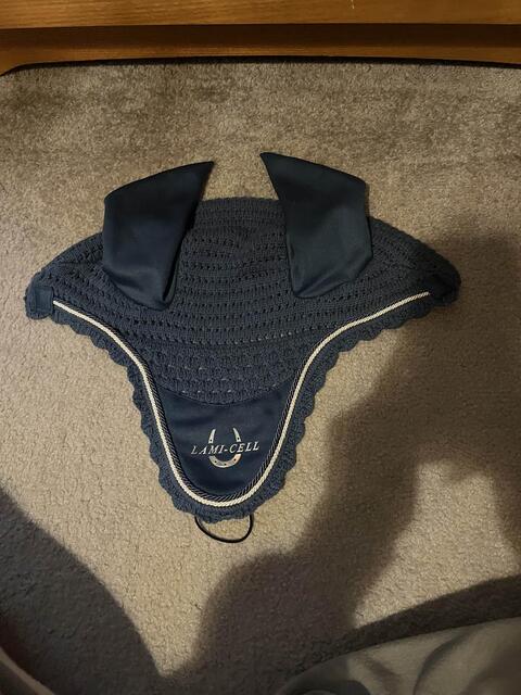 bonnet bleu Lami cell