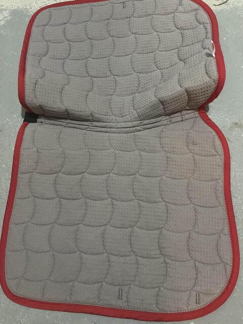 Tapis Harcour noir et rouge