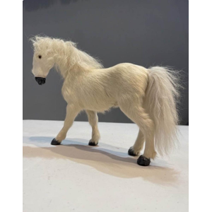 Figurine cheval en fourrure