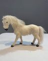 Figurine cheval en fourrure