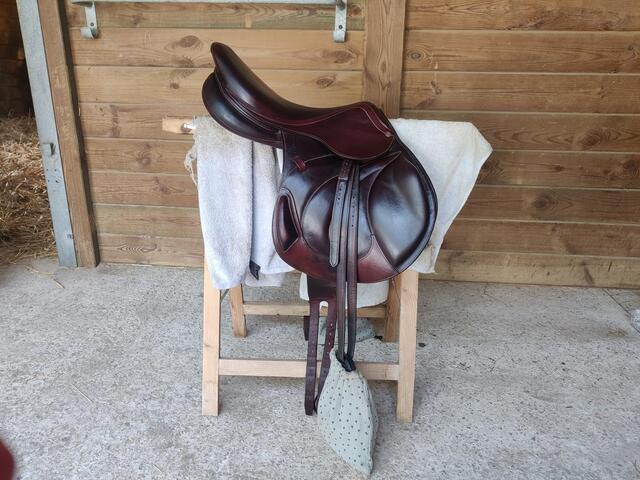 Selle Antares 17,5" 2023