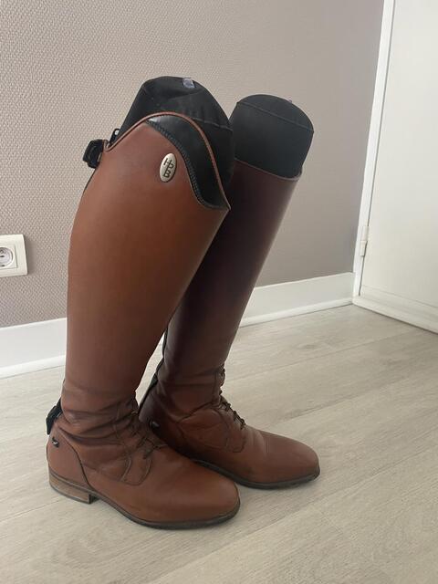 Bottes d'équitation Hathor Bottier sur mesure, cognac, verni noir, de 2021, en superbe état général