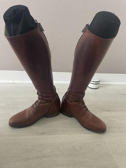 Bottes d'équitation Hathor Bottier sur mesure, cognac, verni noir, de 2021, en superbe état général