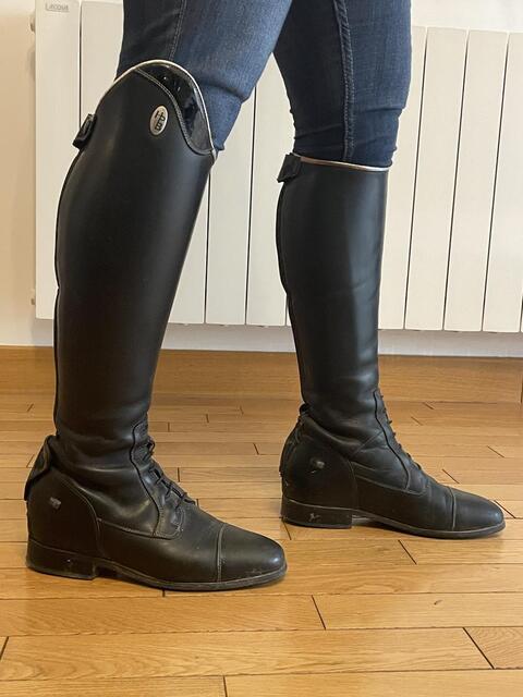 Bottes d'équitation Hathor Bottier sur mesure, personnalisées vernis noir/argent, de Janvier 2021, en très bon état