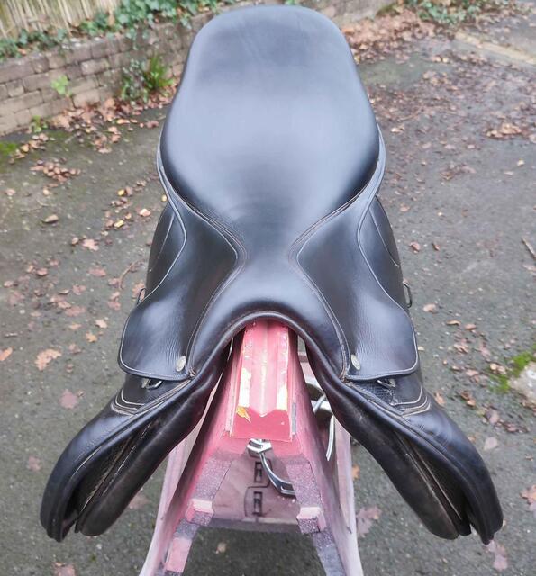selle Brunet pineau
