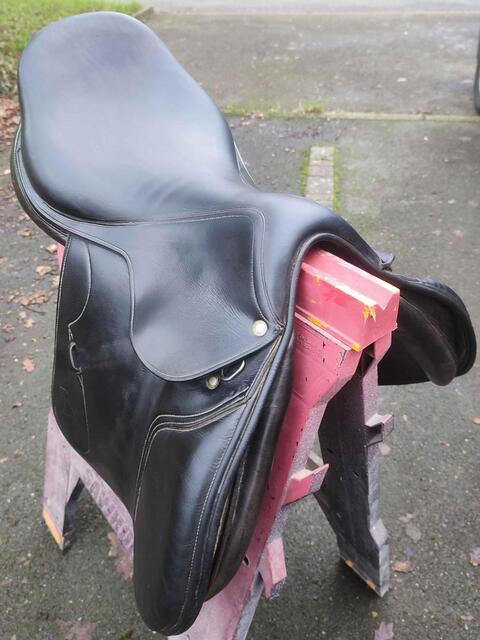 selle Brunet pineau