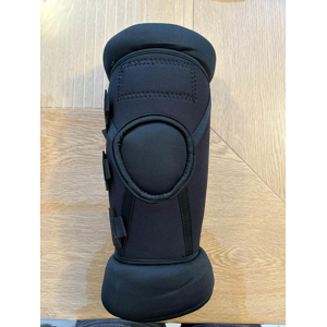 PROTECTION POUR JARRET ROYAL DELUXE NOIR