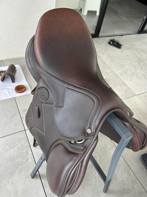 Selle signature Antares 17pouces