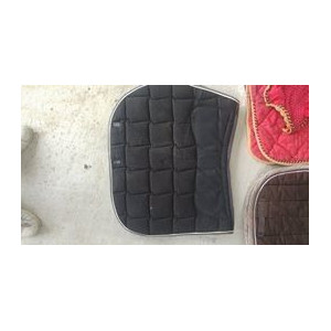 Tapis et bonnet equitheme rouge