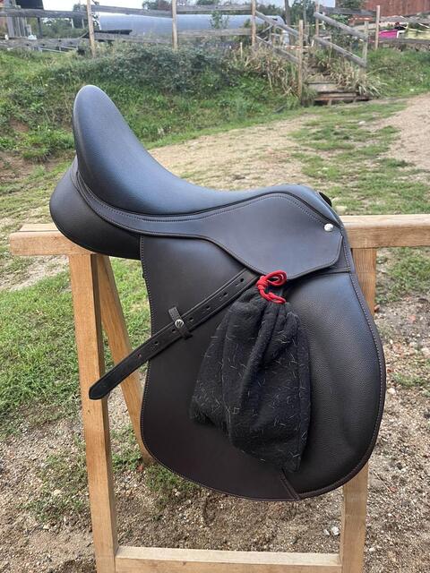 Selle Wintec Hart Mixte 17’