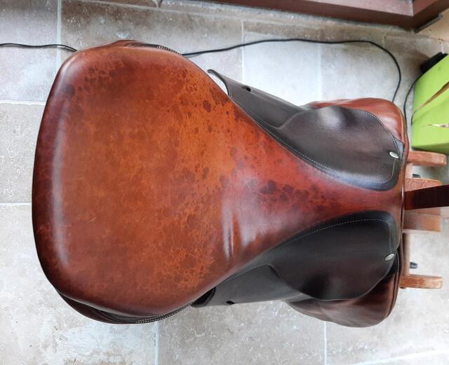 Selle Butet mixte 17,5 pouces