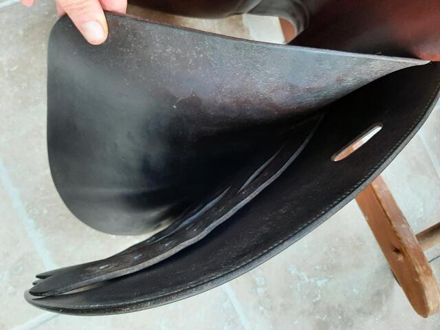 Selle Butet mixte 17,5 pouces
