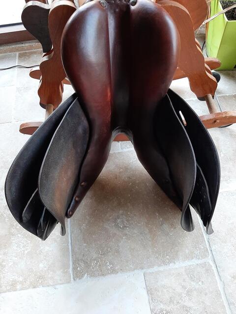 Selle Butet mixte 17,5 pouces