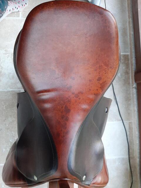 Selle Butet mixte 17,5 pouces