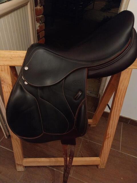 Selle Devoucoux Chiberta O 18"