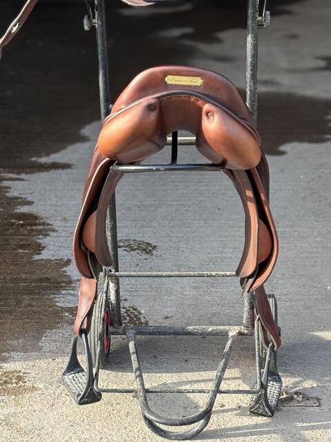 Selle Childeric 18"