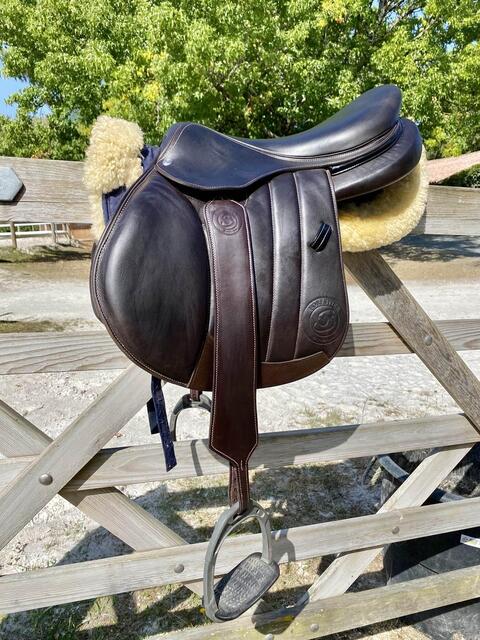 SELLE FORESTIER SÉOUL 2024