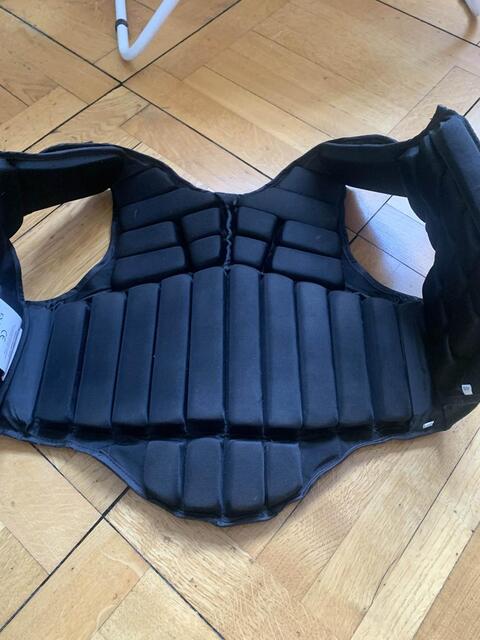gilet de crosse Félix Bühler
