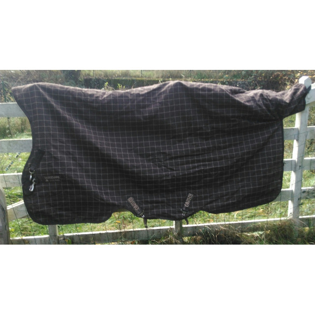 HORSEWARE Couverture extérieure Rhino RUG ,1200 deniers taille 140 ou 6'3 (200 g )