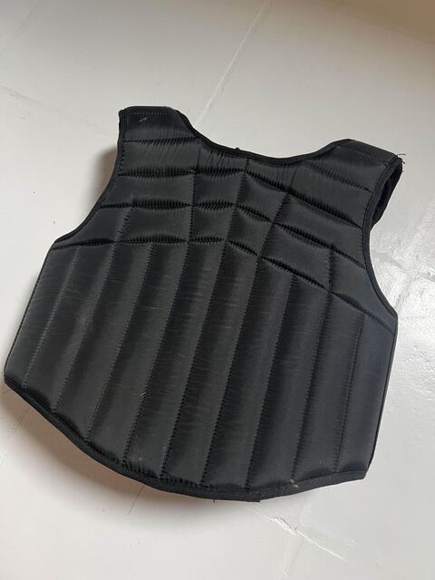 gilet de protection noire