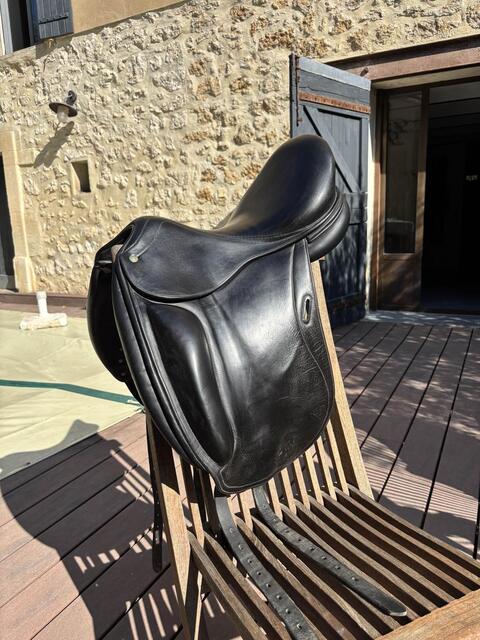 Selle de dressage CWD 17’