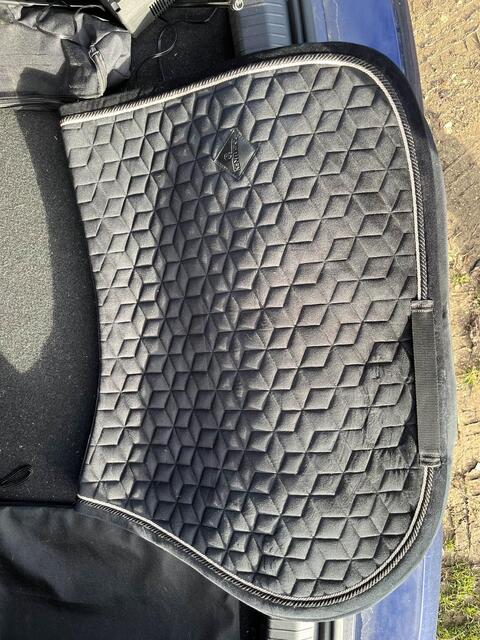 tapis de selle Kentucky basic velvet