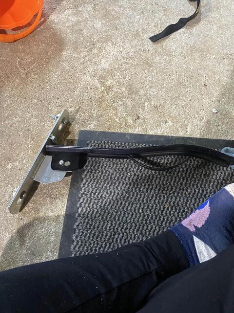 porte selle à accrocher au mur