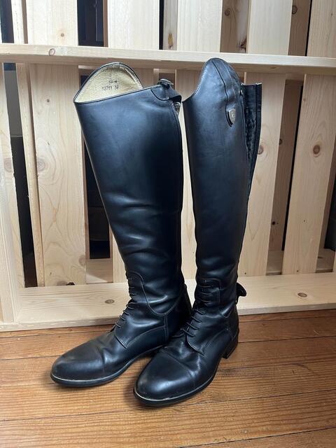 Bottes Tattini taille 38 mollet M