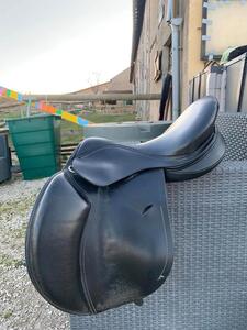 selle fouganza noire cuire