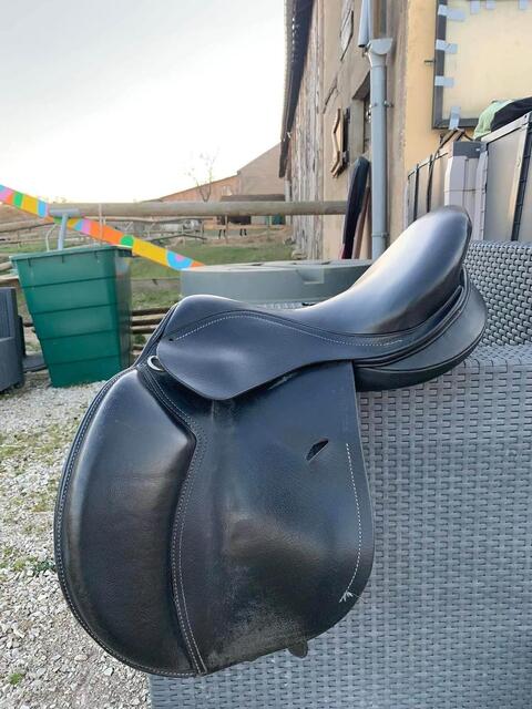 selle fouganza noire cuire