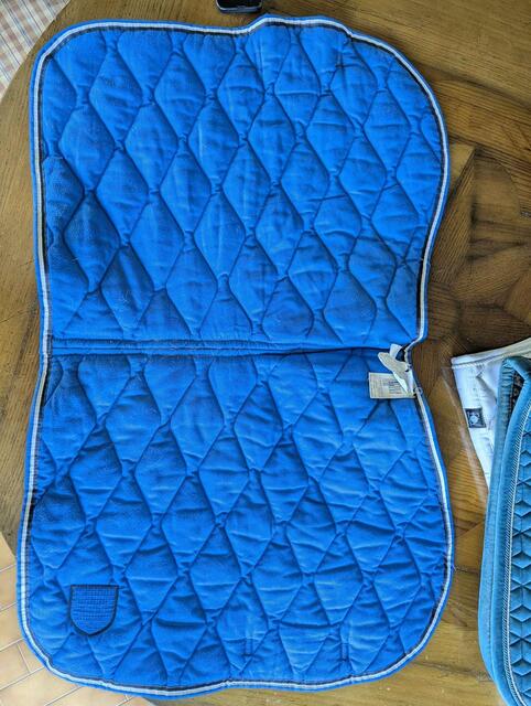 tapis Fouganza bleu