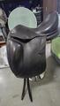 Selle de dressage CWD 17" SE08 Noir monoquartier