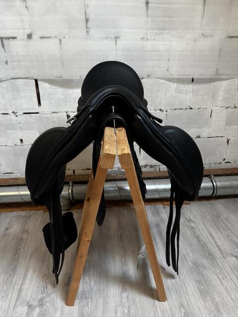 Selle de dressage Ikonic