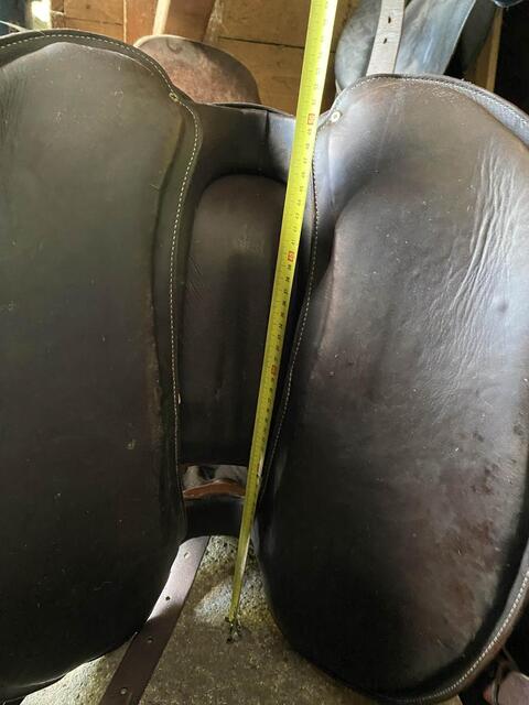 selle TH taille 17,5 numérotée