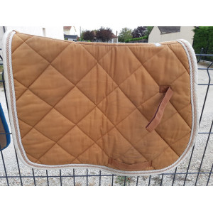 Tapis HFI taille cheval mis quelques fois.