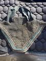 Ensemble tapis - bonnet - Corse