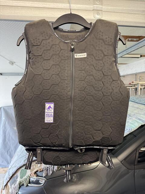 Gilet cross DAINESE
