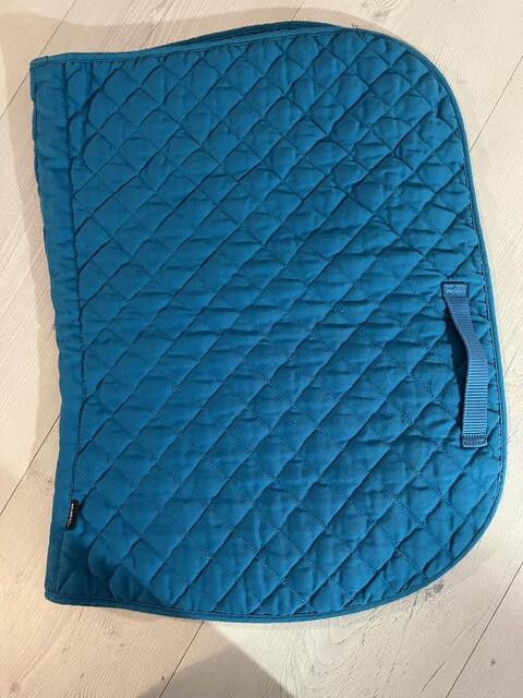 tapis fouganza bleu