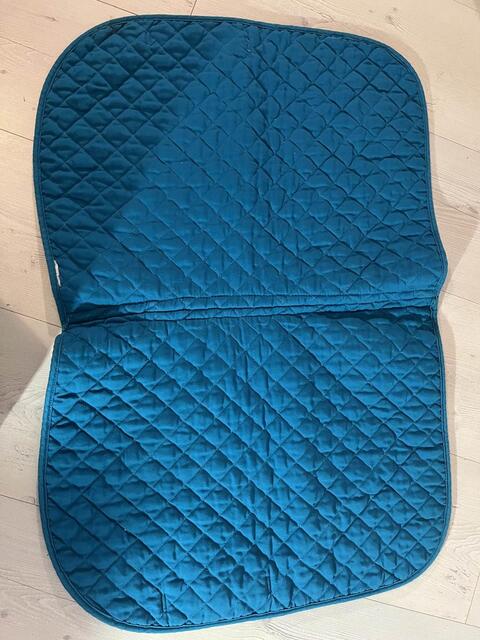tapis fouganza bleu