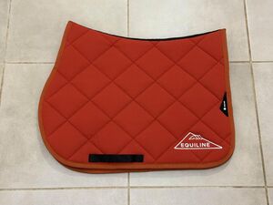 tapis équiline orange