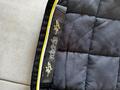 Ensemble tapis et bonnet Eskadron