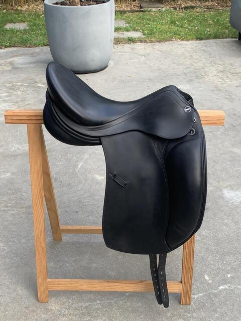 Selle Erreplus Adelinde taille 17